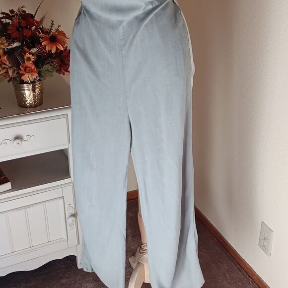 Monteau Jumpsuit - Picture 6 of 11